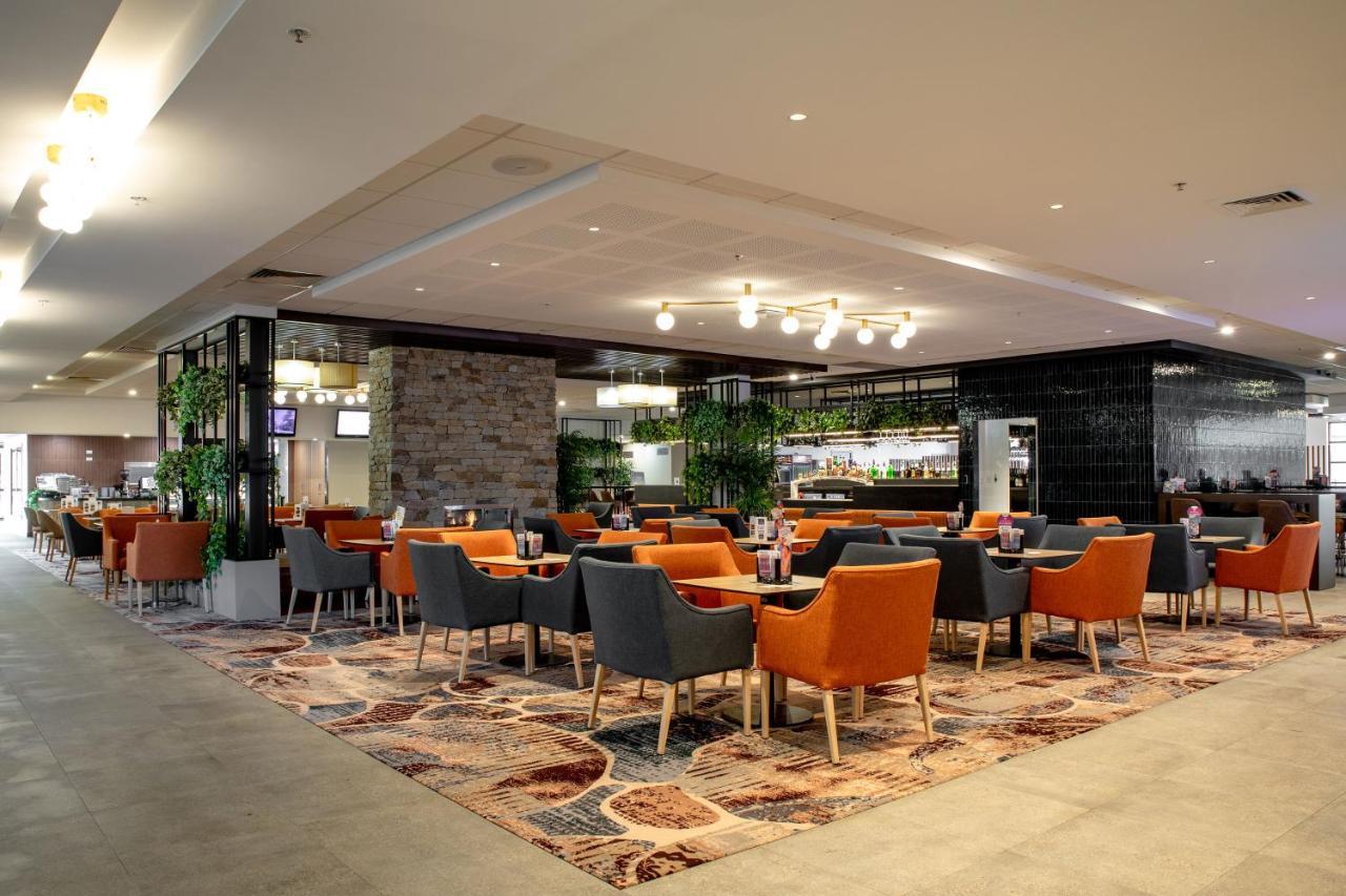 Young Federation Motor Inn And Services Club Ngoại thất bức ảnh